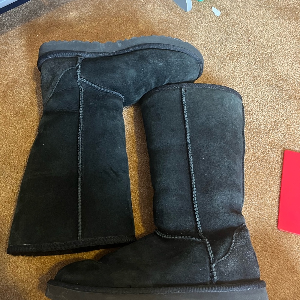 Black tall Ugg Boots